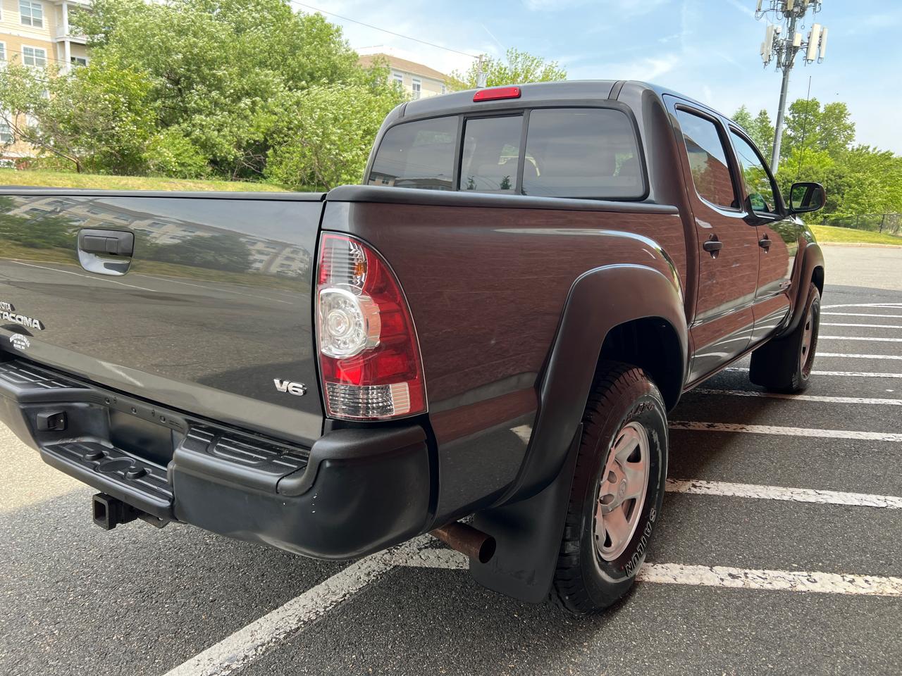 Toyota Tacoma 4WD Double Cab LB V6 AT TRD Off Road (Natl) 2011