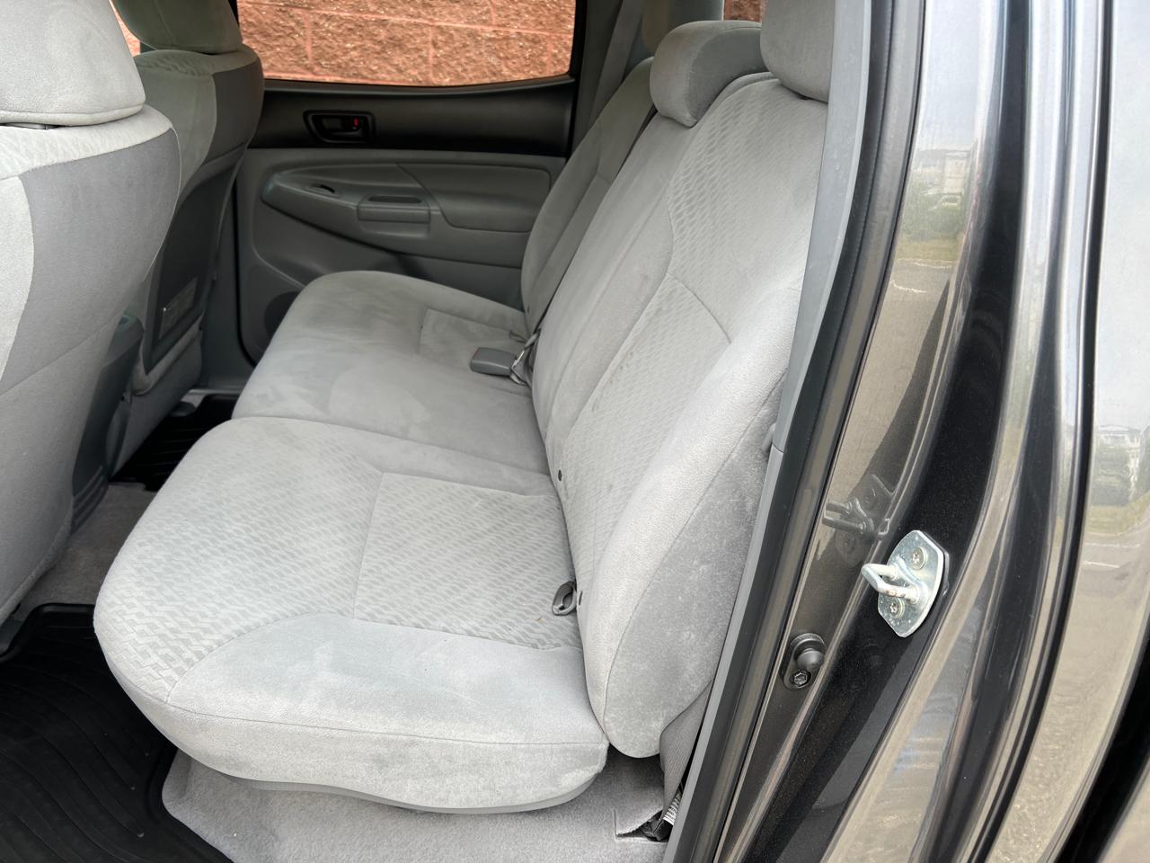 Toyota Tacoma 4WD Double Cab LB V6 AT TRD Off Road (Natl) 2011