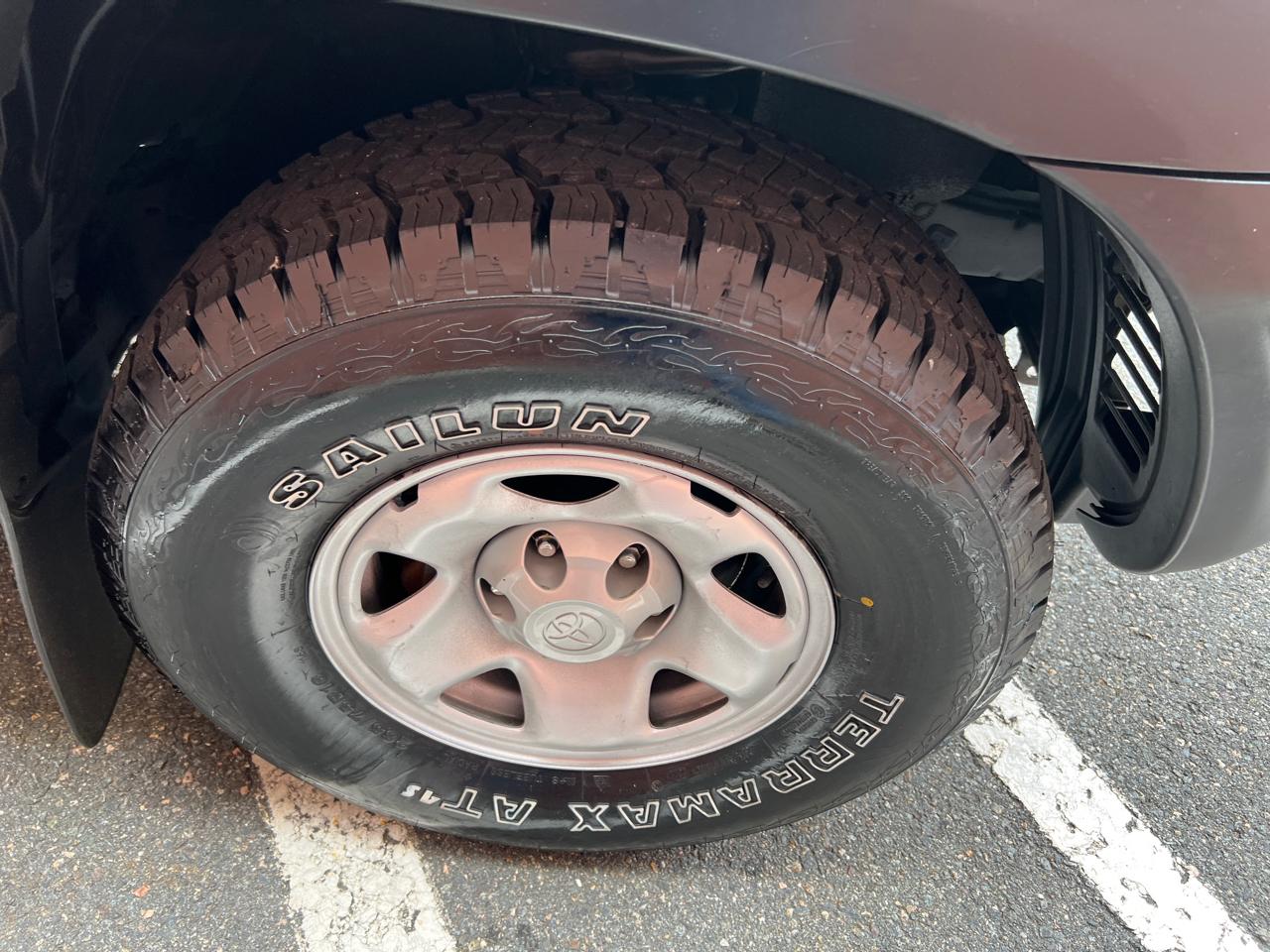 Toyota Tacoma 4WD Double Cab LB V6 AT TRD Off Road (Natl) 2011