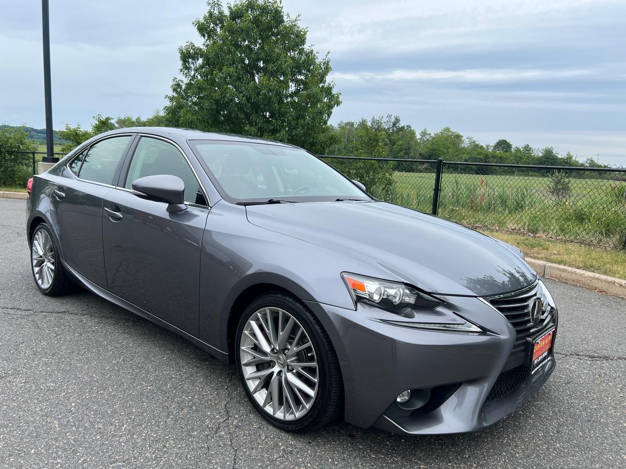Lexus IS 300 AWD 2016