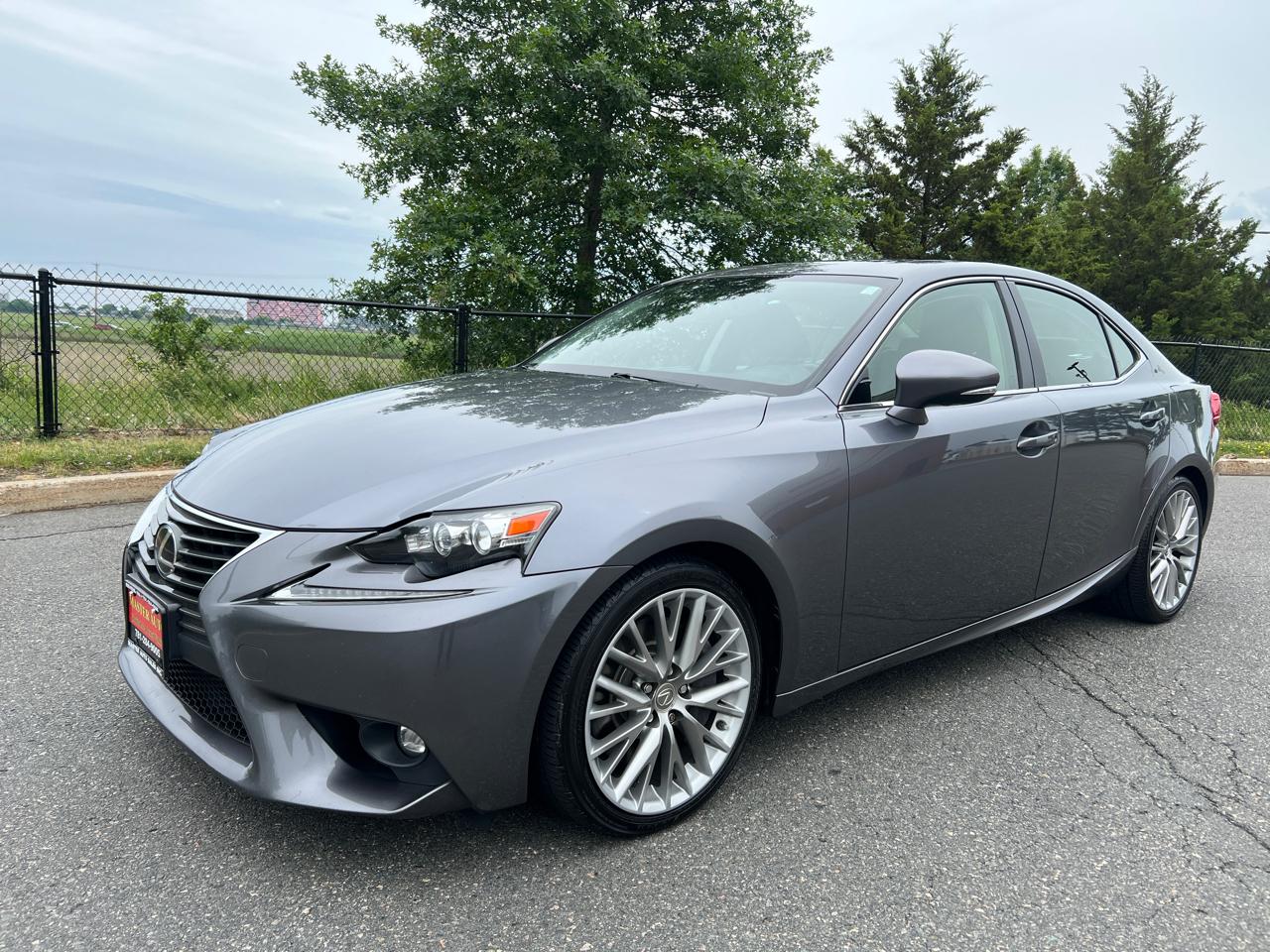 Lexus IS 300 AWD 2016
