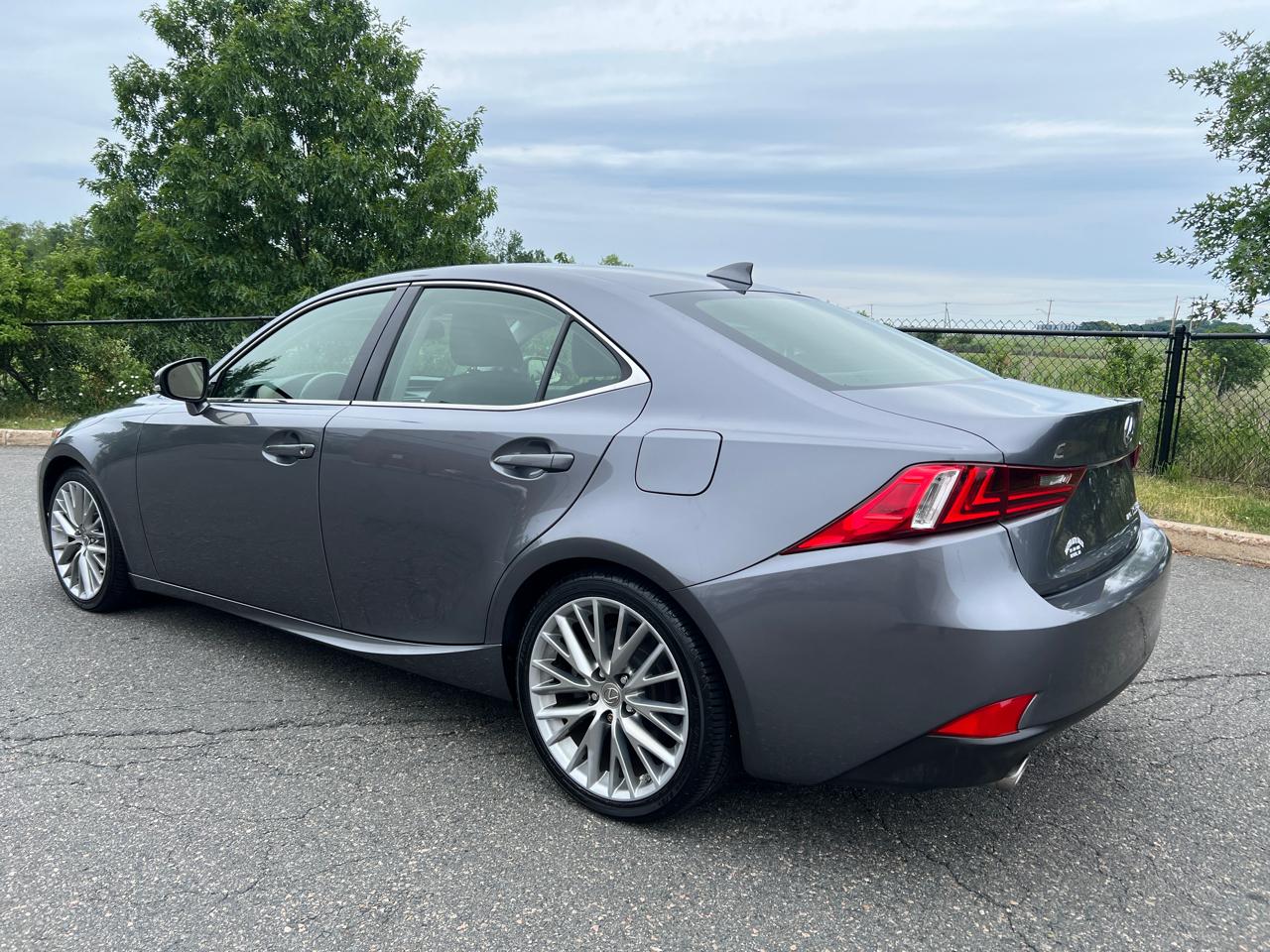 Lexus IS 300 AWD 2016