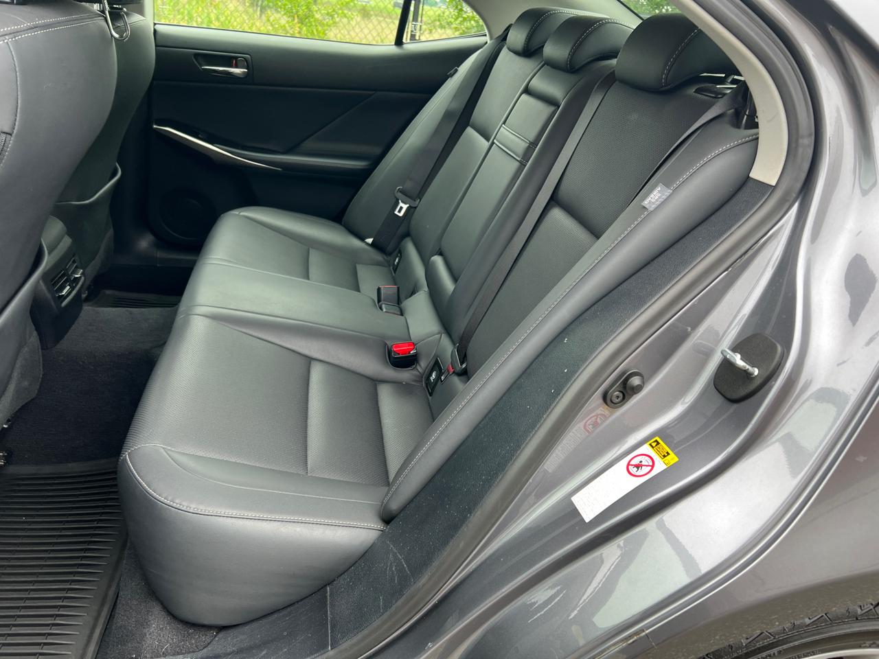 Lexus IS 300 AWD 2016