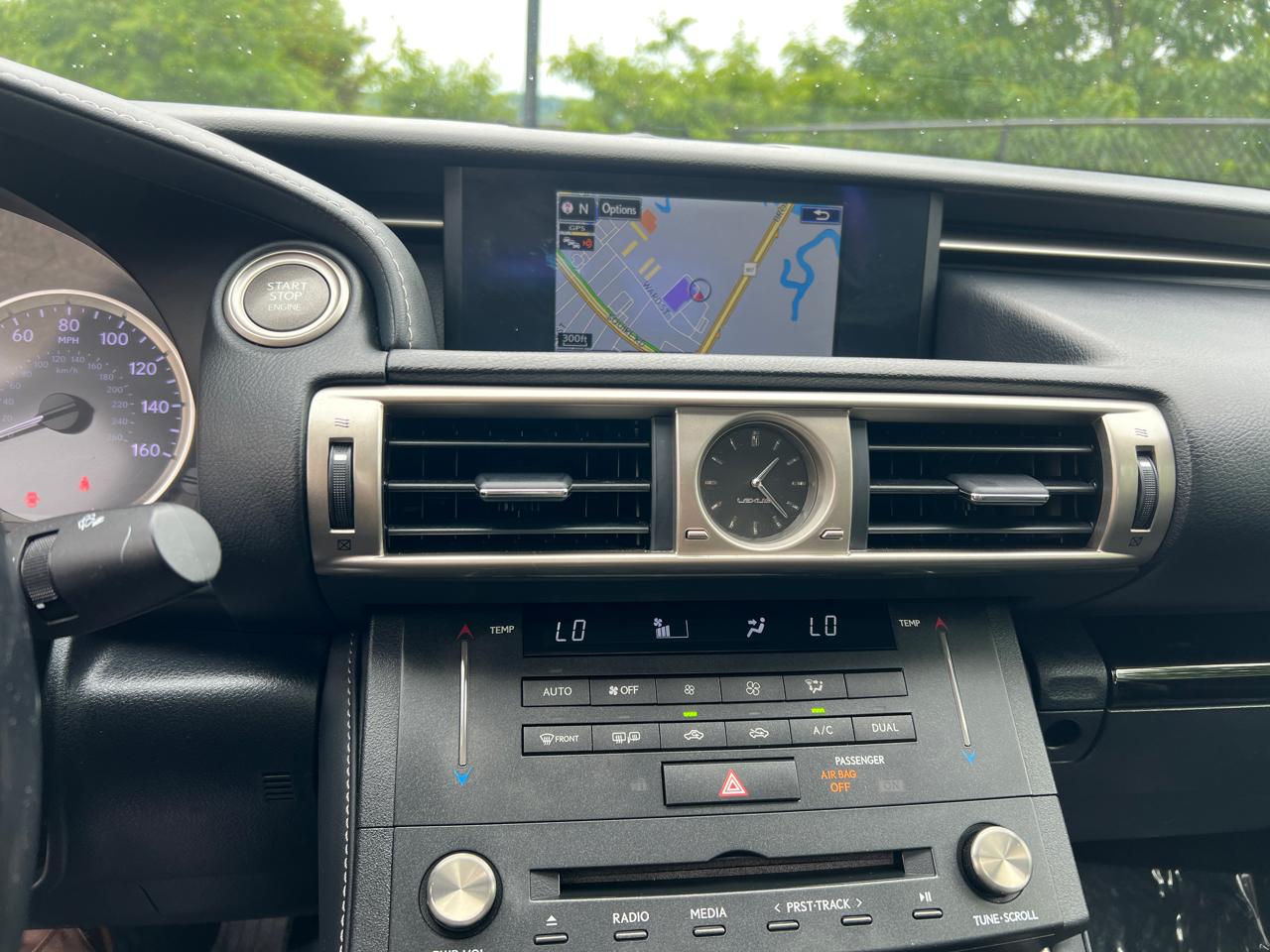 Lexus IS 300 AWD 2016