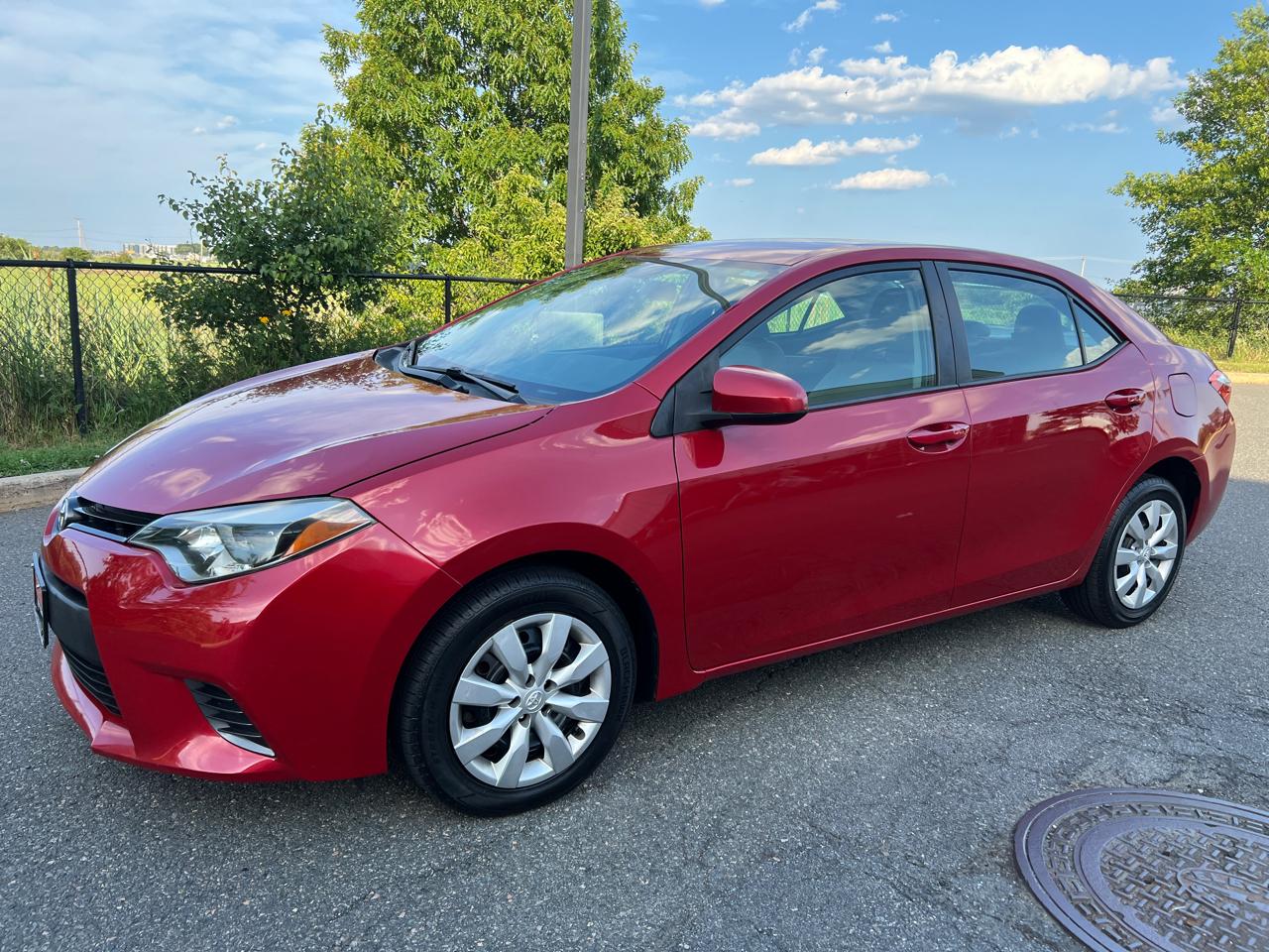 Toyota Corolla 4dr Sdn Auto LE (Natl) 2015