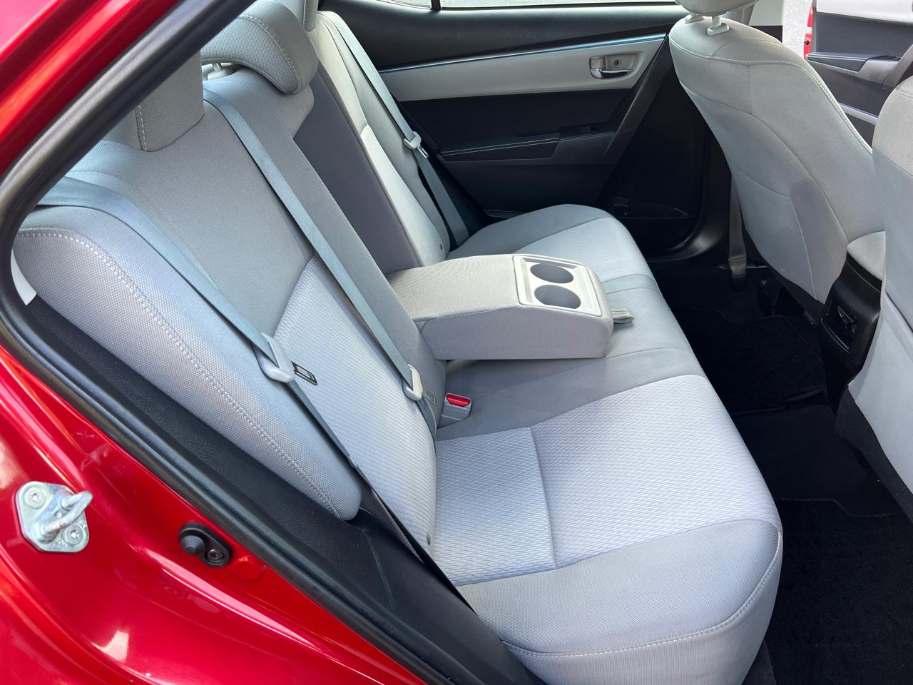 Toyota Corolla 4dr Sdn Auto LE (Natl) 2015