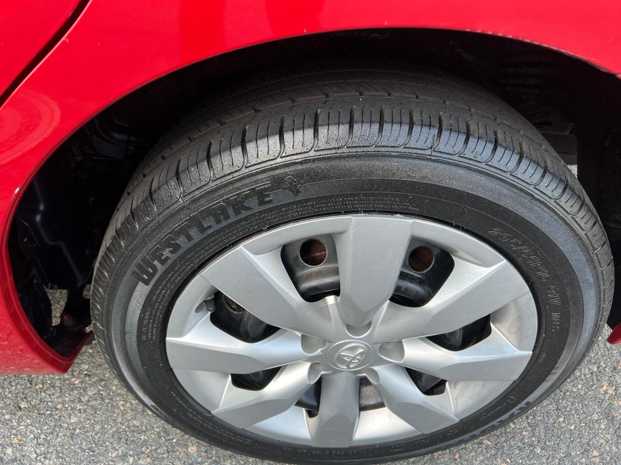 Toyota Corolla 4dr Sdn Auto LE (Natl) 2015