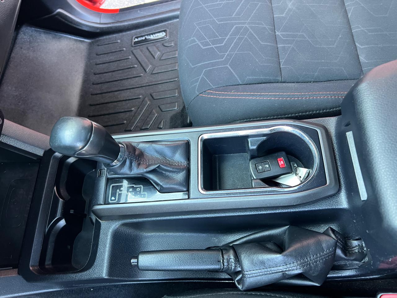 Toyota Tacoma 4WD Double Cab V6 AT TRD Sport (Natl) 2017