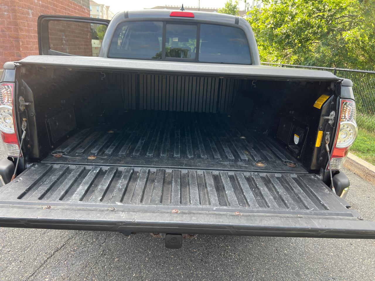 Toyota Tacoma 4WD Double Cab V6 AT TRD Off Road (Natl) 2015