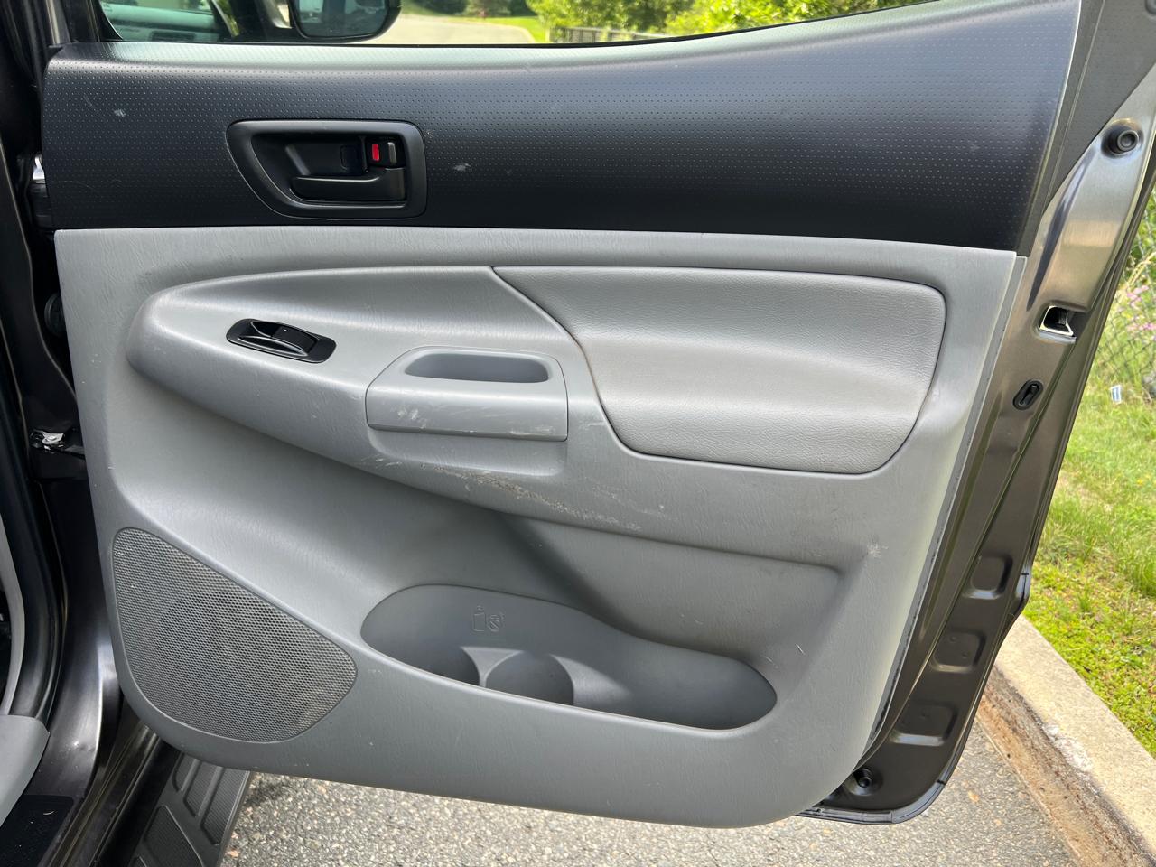 Toyota Tacoma 4WD Double Cab V6 AT TRD Off Road (Natl) 2015