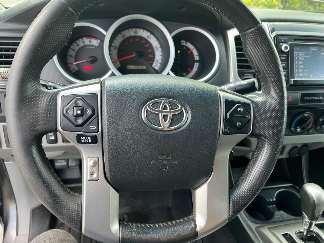 Toyota Tacoma 4WD Double Cab V6 AT TRD Off Road (Natl) 2015