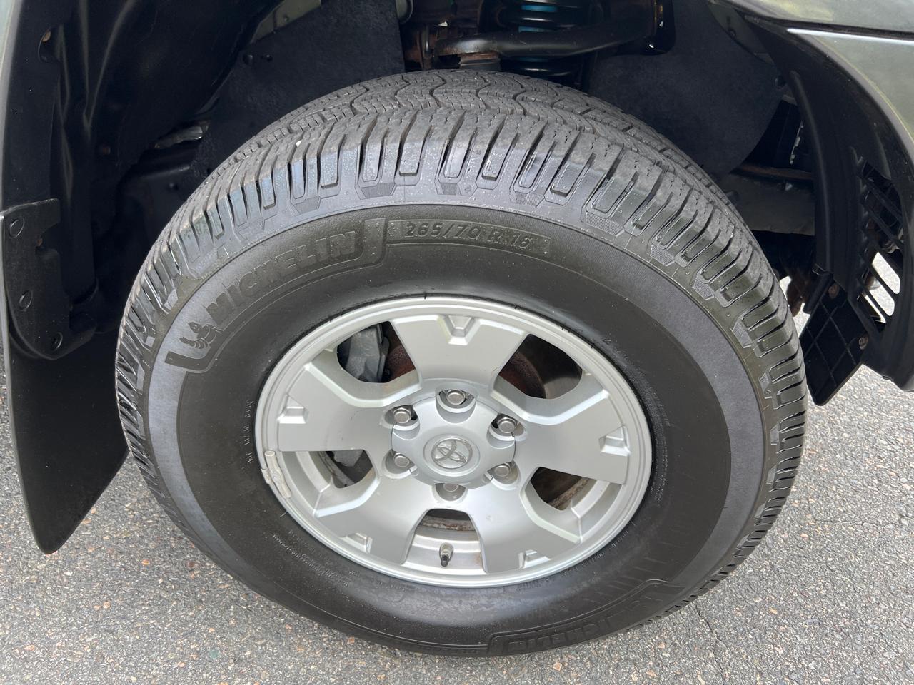 Toyota Tacoma 4WD Double Cab V6 AT TRD Off Road (Natl) 2015