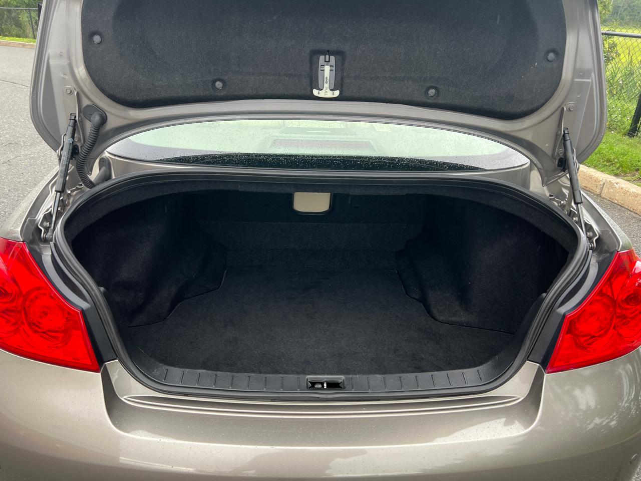 Infiniti G Sedan 37x AWD 2013