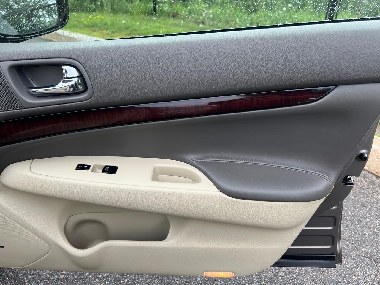 Infiniti G Sedan 37x AWD 2013