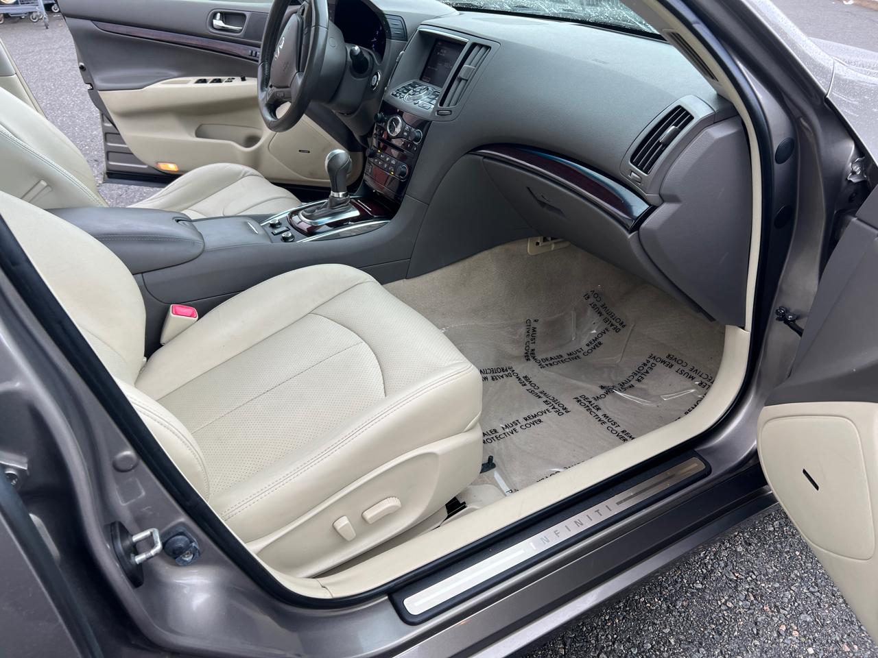 Infiniti G Sedan 37x AWD 2013