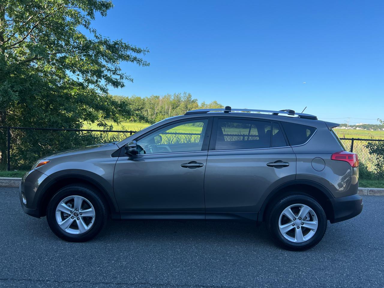 Toyota RAV4 XLE AWD 2015