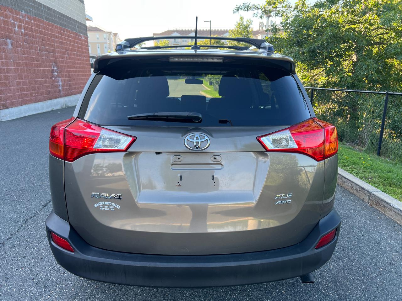 Toyota RAV4 XLE AWD 2015