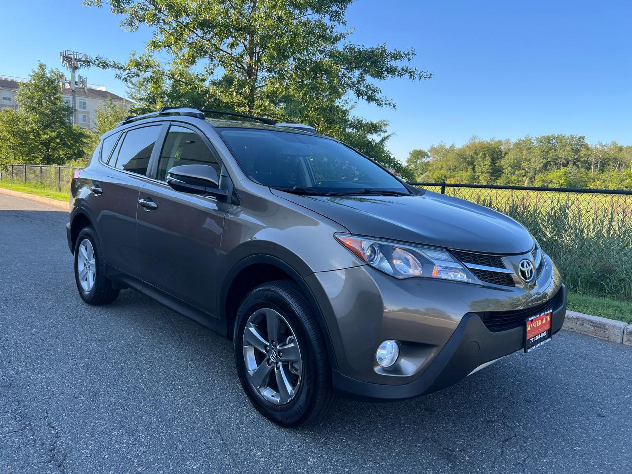 Toyota RAV4 XLE AWD 2015