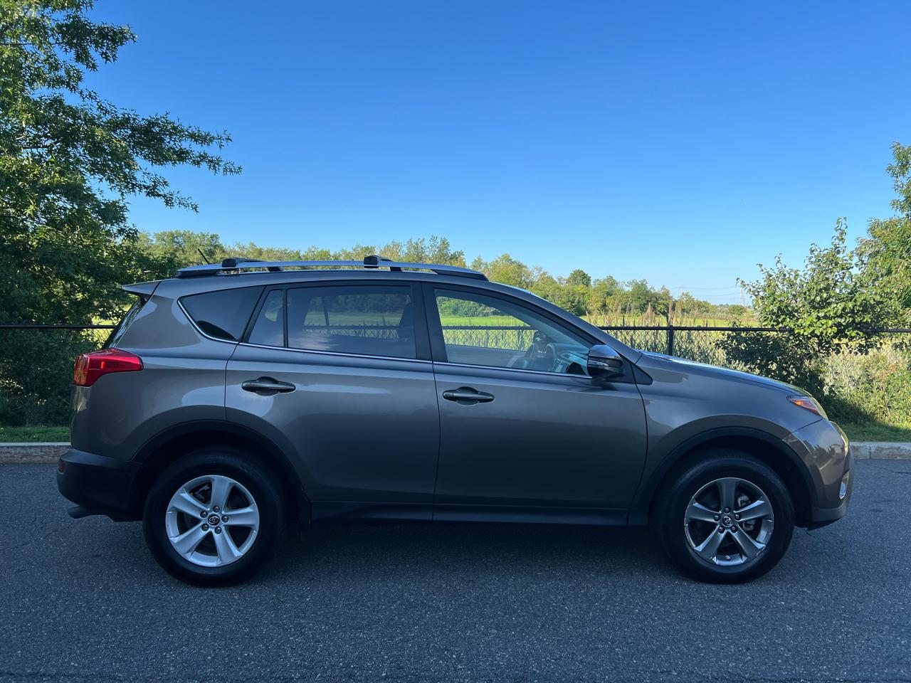 Toyota RAV4 XLE AWD 2015