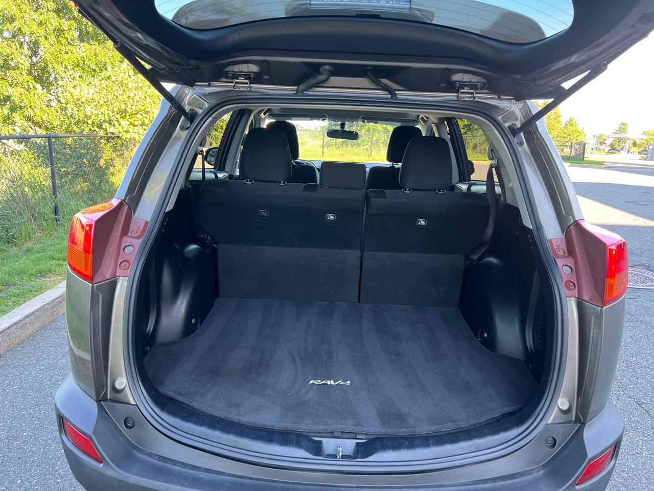 Toyota RAV4 XLE AWD 2015