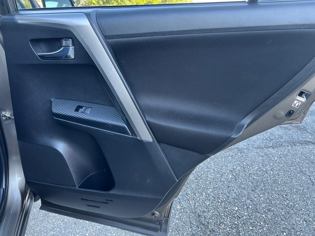Toyota RAV4 XLE AWD 2015