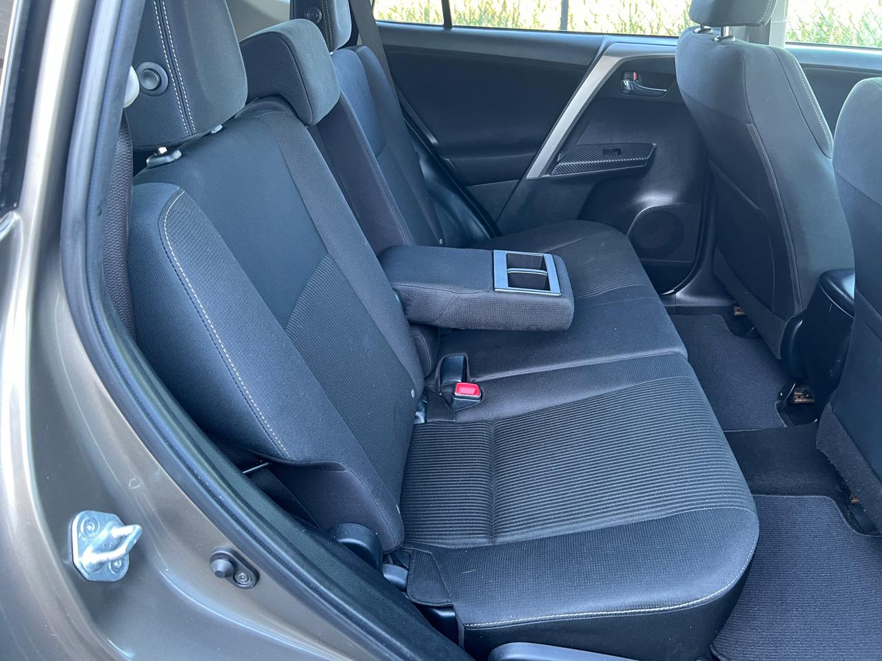 Toyota RAV4 XLE AWD 2015