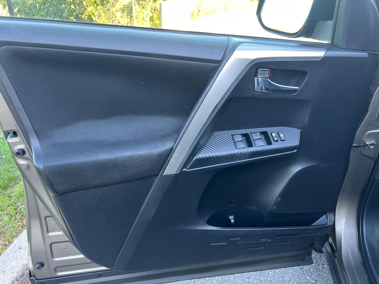 Toyota RAV4 XLE AWD 2015