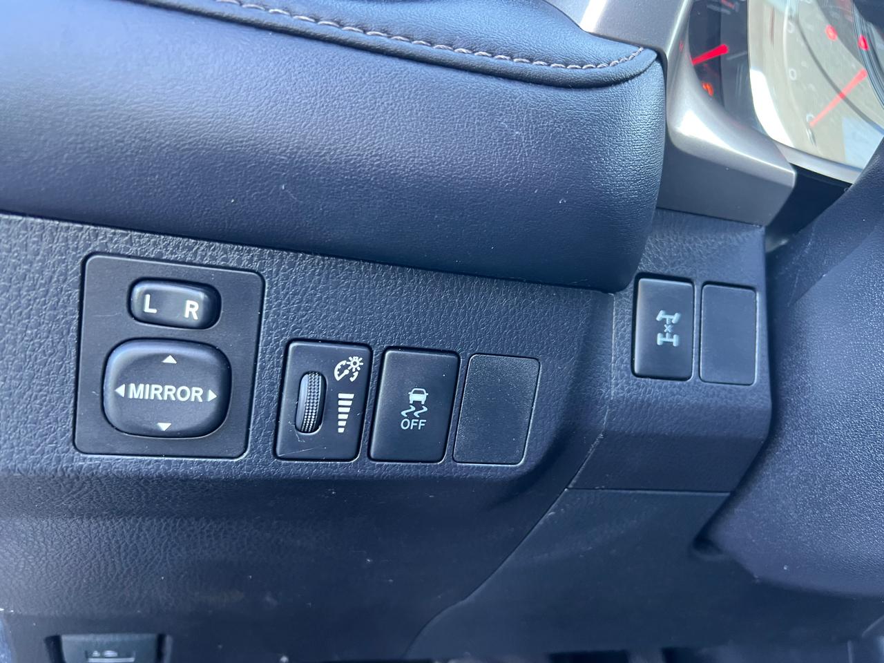 Toyota RAV4 XLE AWD 2015