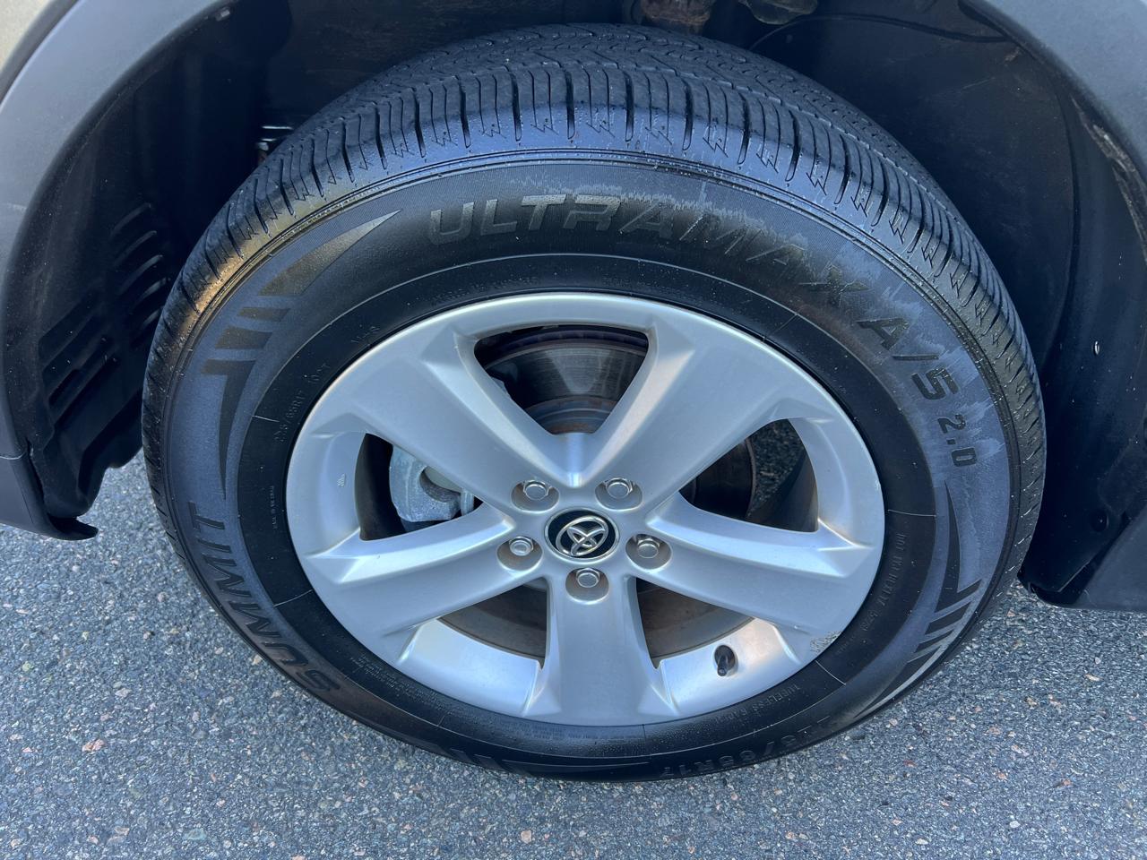 Toyota RAV4 XLE AWD 2015