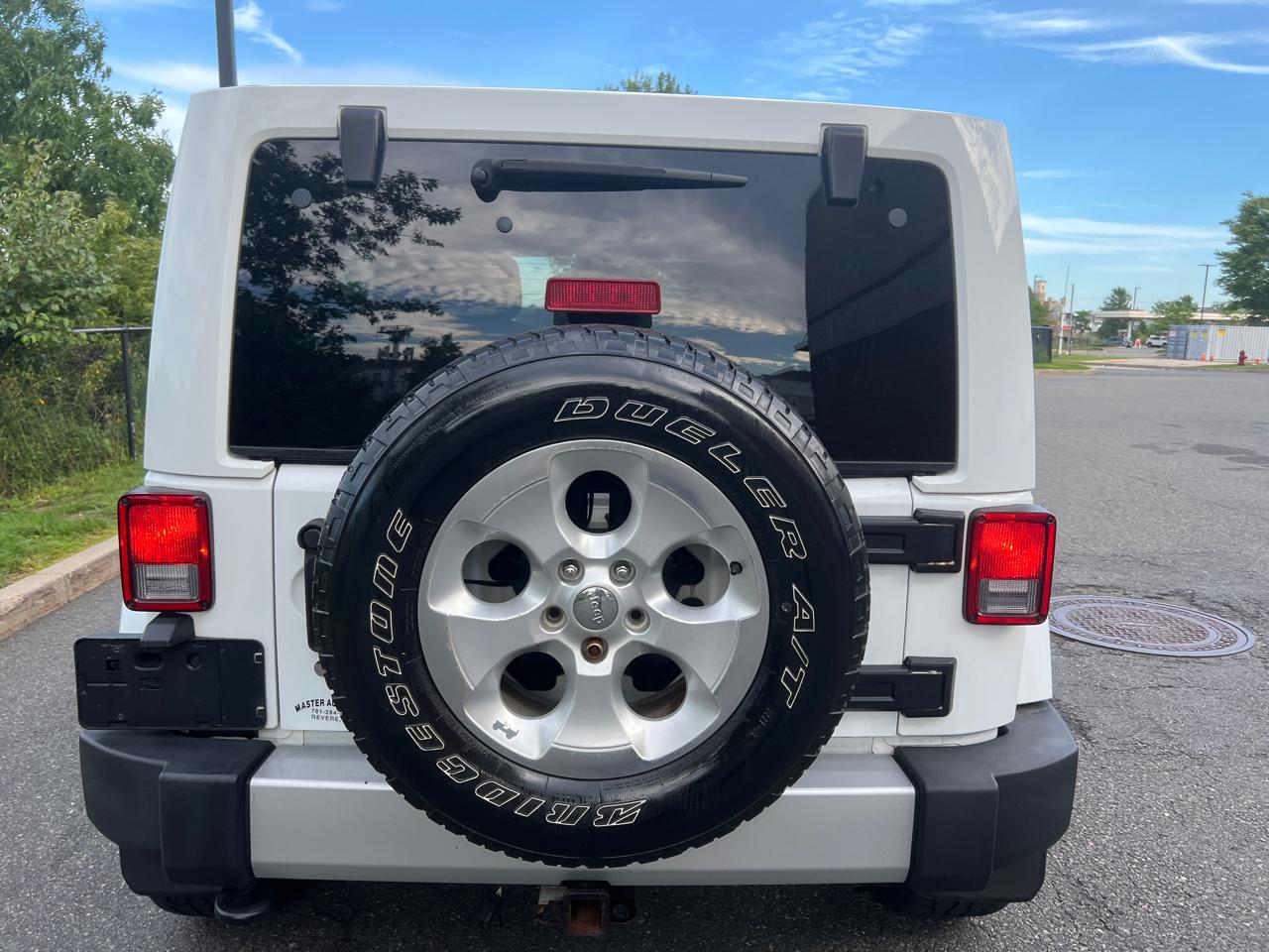 Jeep Wrangler Unlimited Sahara 4WD 2014