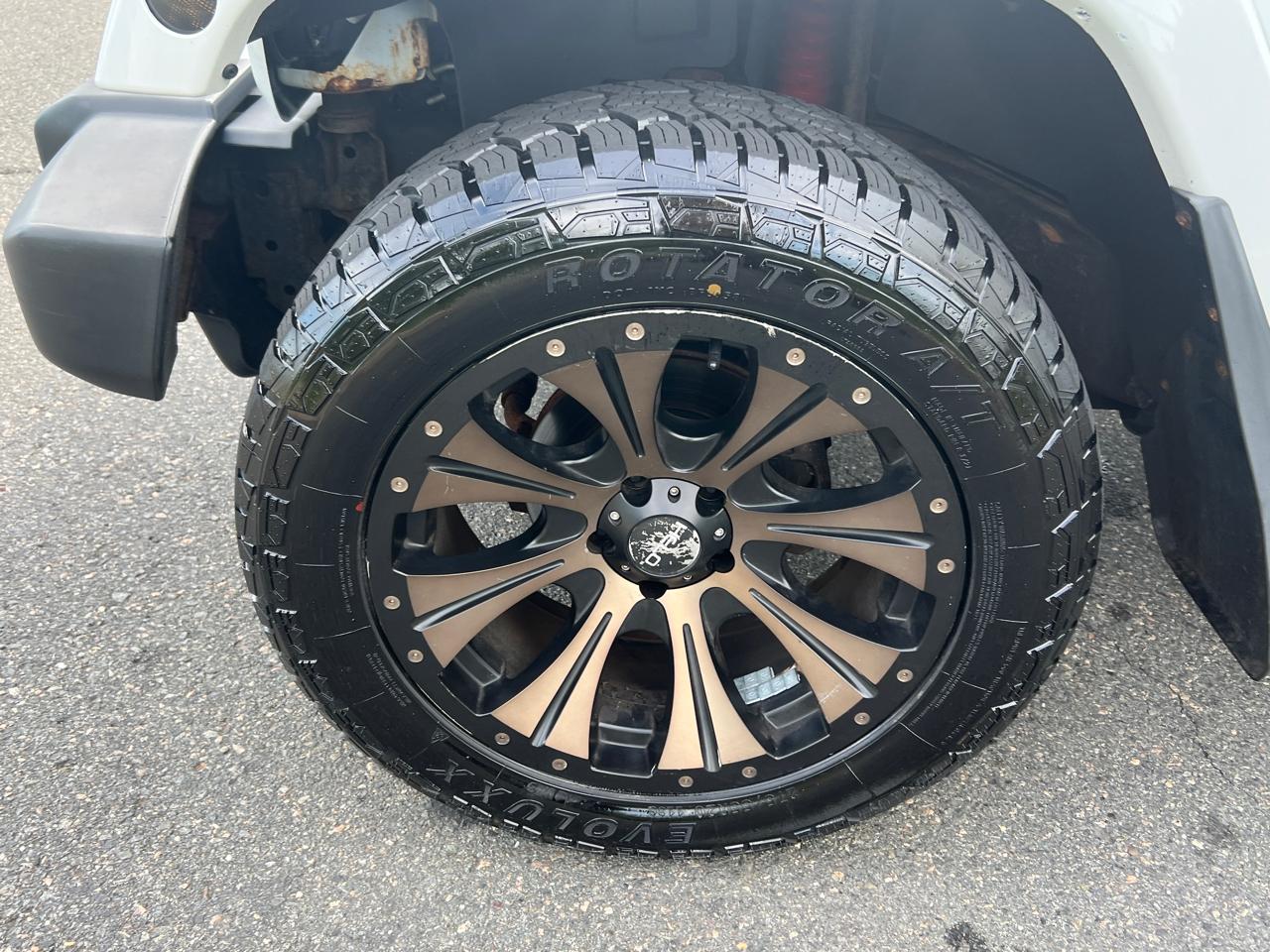 Jeep Wrangler Unlimited Sahara 4WD 2014