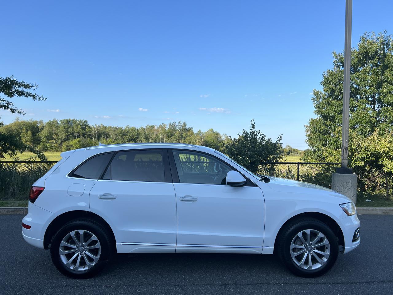 Audi Q5 2.0T Premium Plus quattro 2015