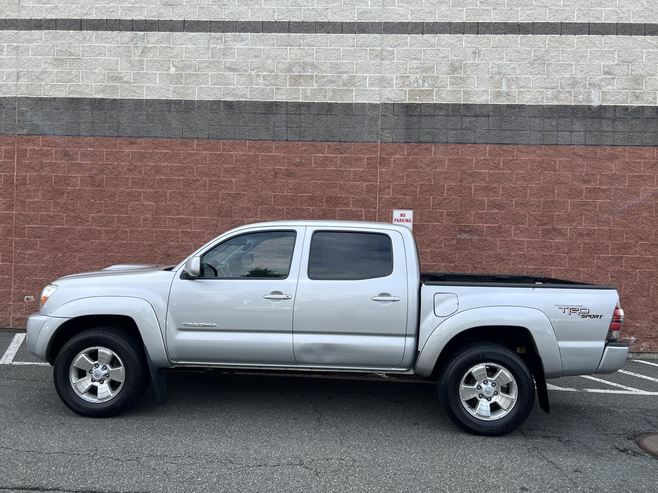 Toyota Tacoma TRD Sport Dbl Cab 4WD at 2011
