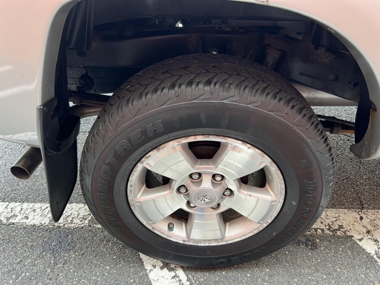 Toyota Tacoma TRD Sport Dbl Cab 4WD at 2011