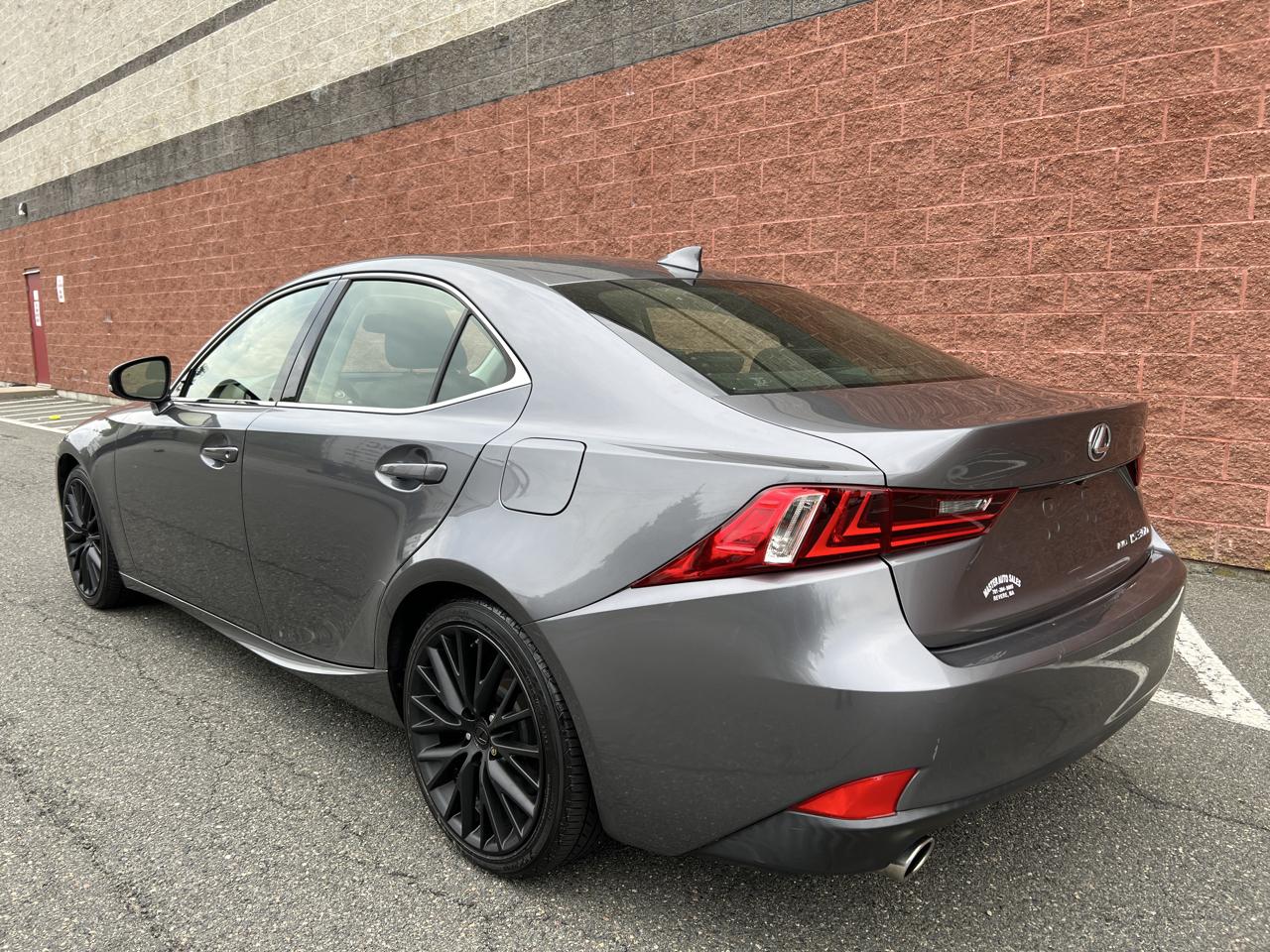 Lexus IS 300 AWD 2016