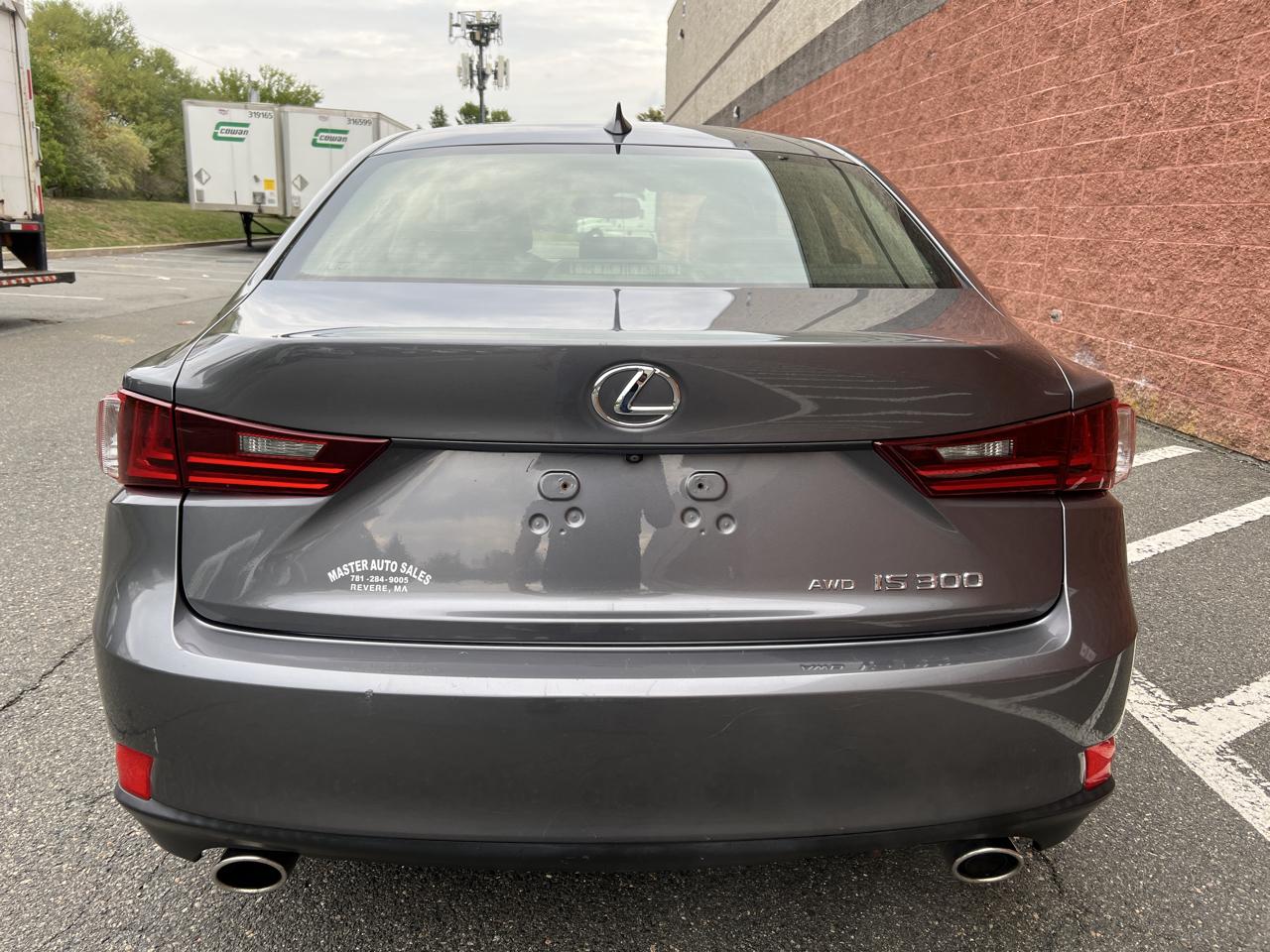 Lexus IS 300 AWD 2016