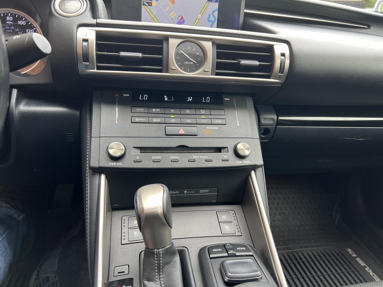 Lexus IS 300 AWD 2016