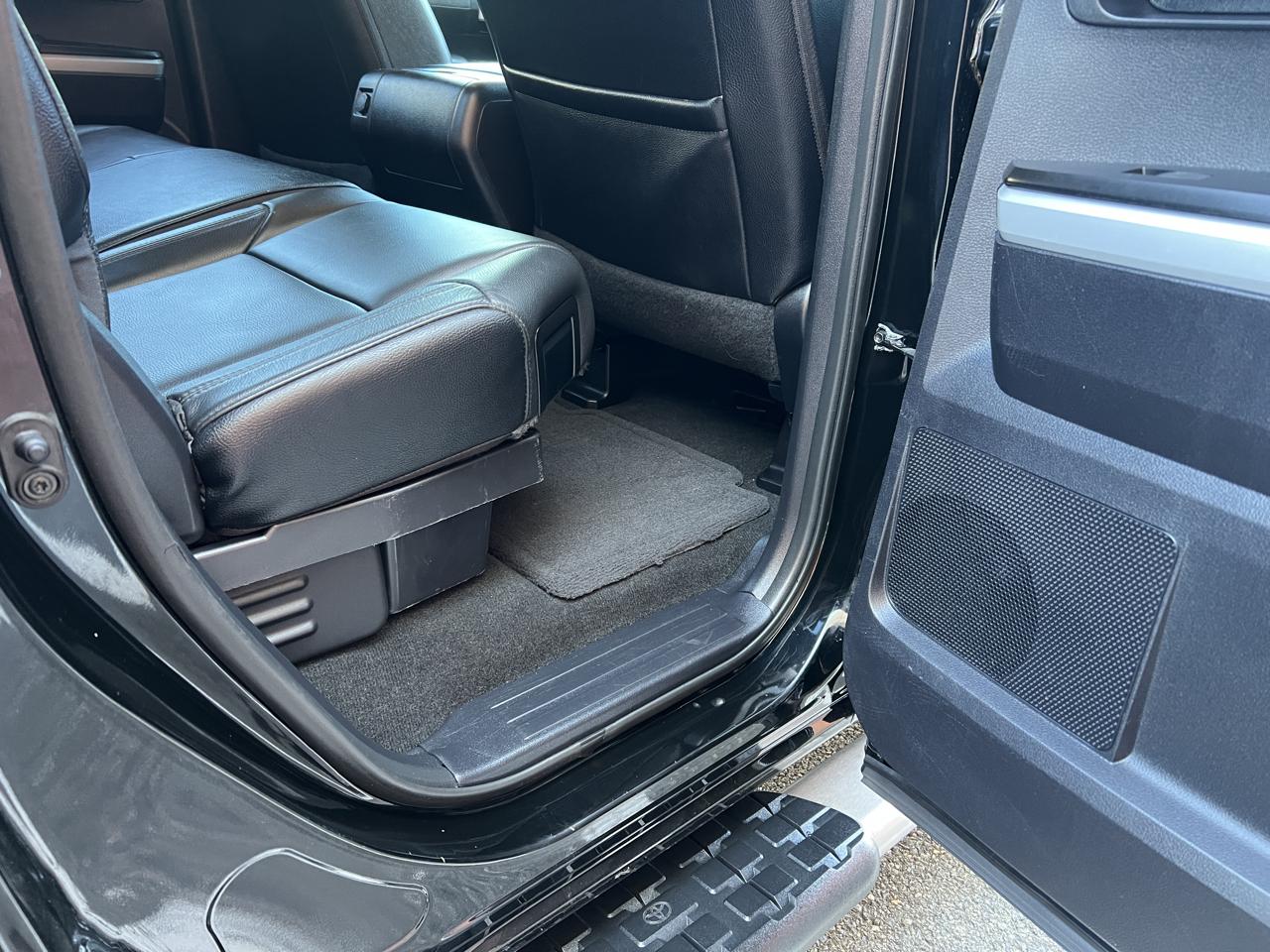 Toyota Tundra Limited 5.7L Double Cab 4WD 2016