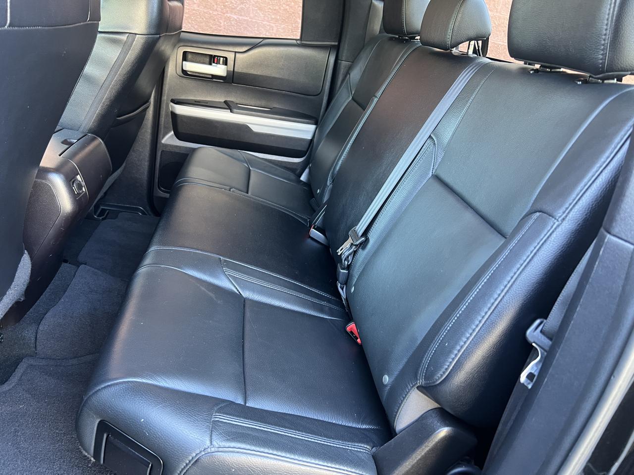 Toyota Tundra Limited 5.7L Double Cab 4WD 2016