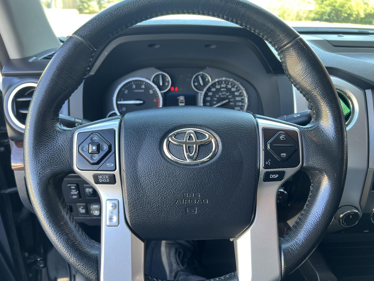 Toyota Tundra Limited 5.7L Double Cab 4WD 2016