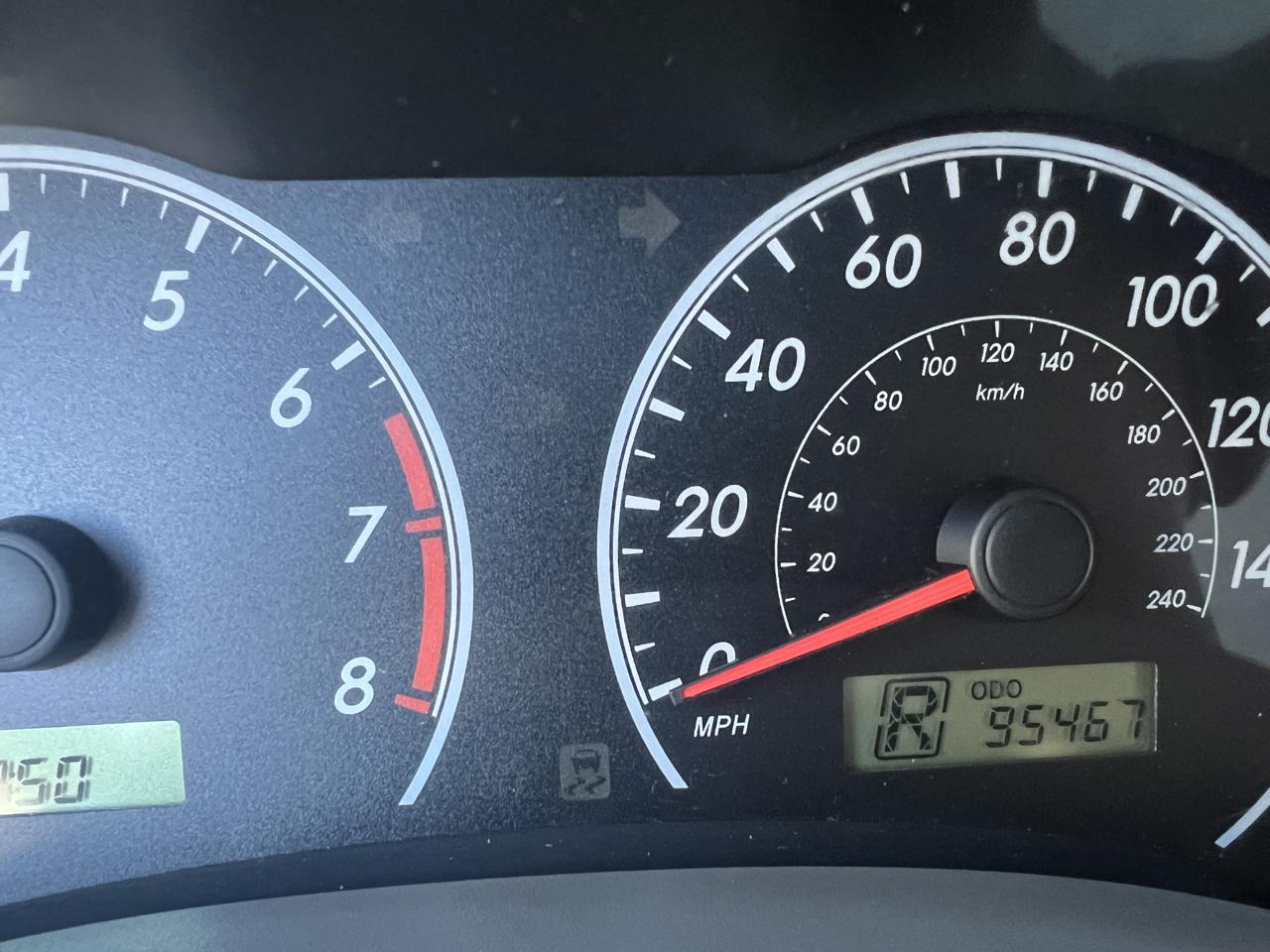 Toyota Corolla 4dr Sdn Auto LE (Natl) 2010