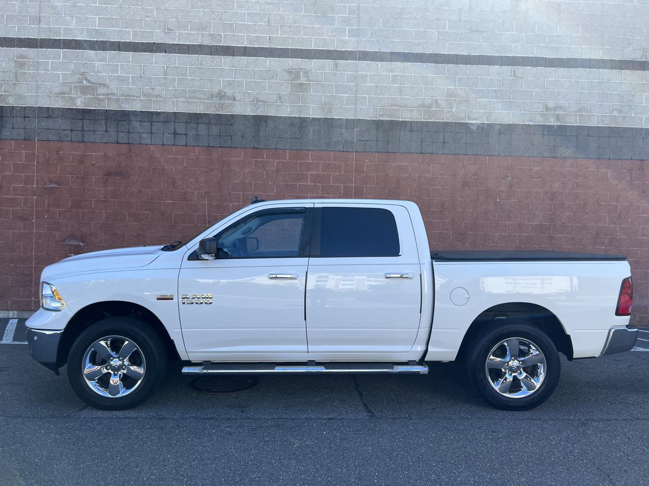 RAM 1500 Big Horn Quad Cab 4WD SWB 2017