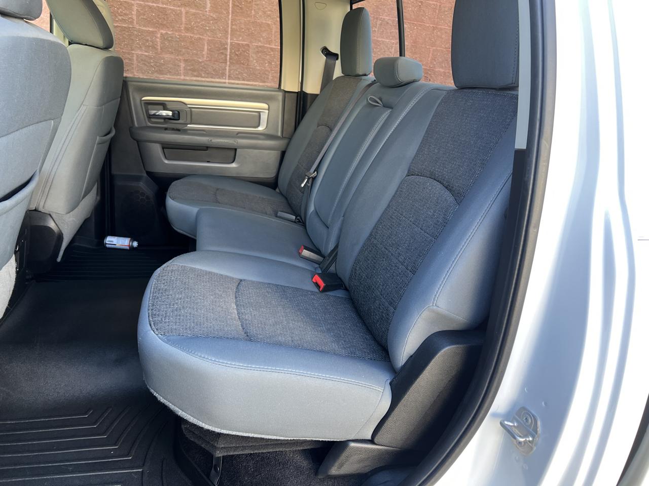 RAM 1500 Big Horn Quad Cab 4WD SWB 2017
