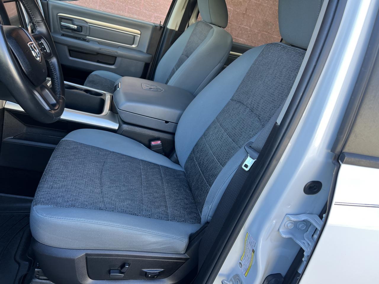 RAM 1500 Big Horn Quad Cab 4WD SWB 2017