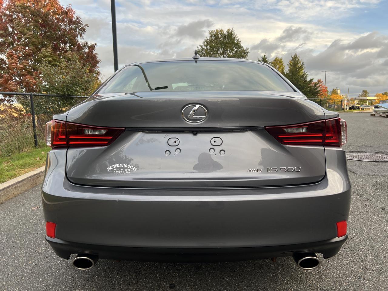 Lexus IS 300 AWD 2016