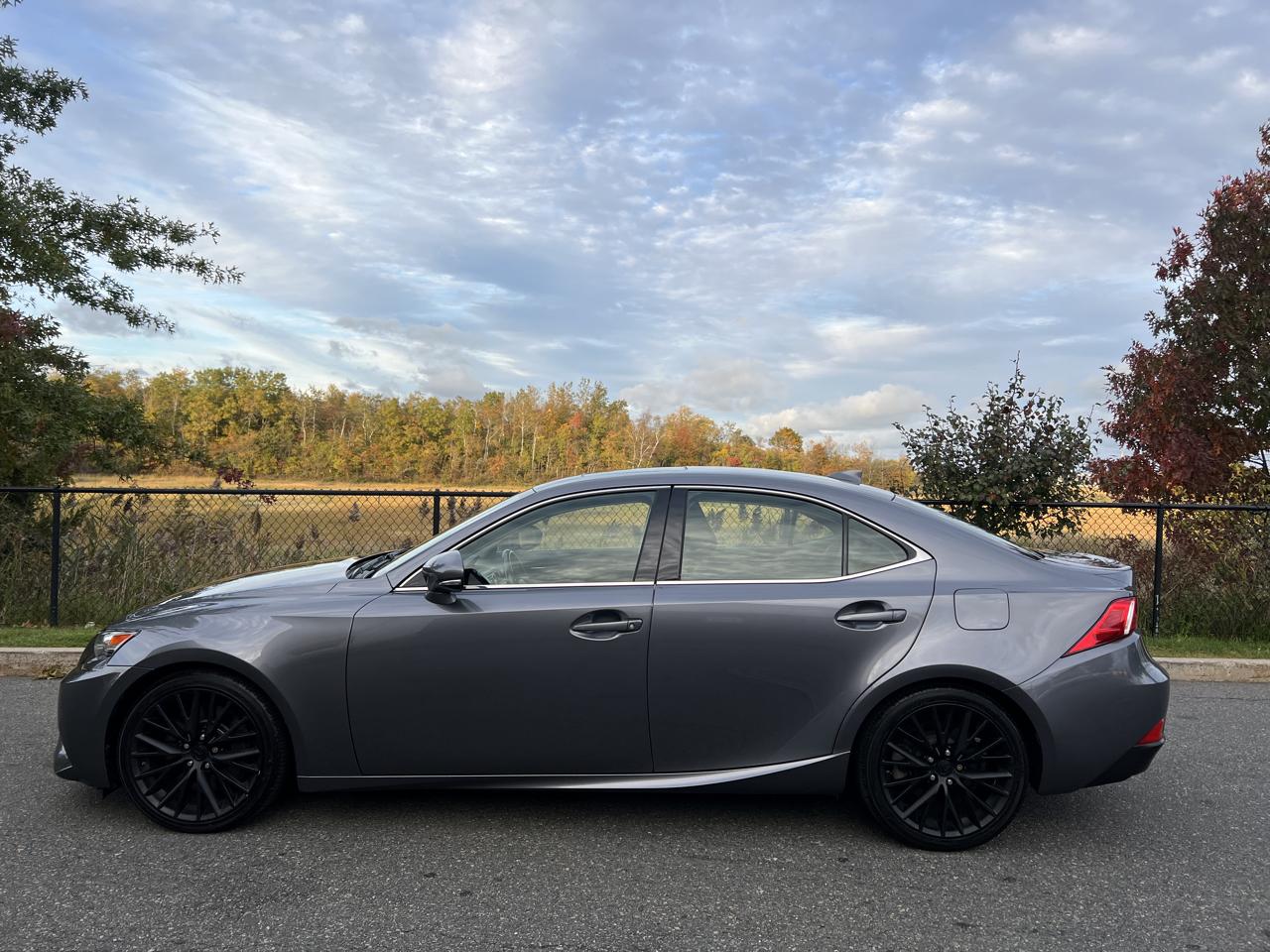 Lexus IS 300 AWD 2016