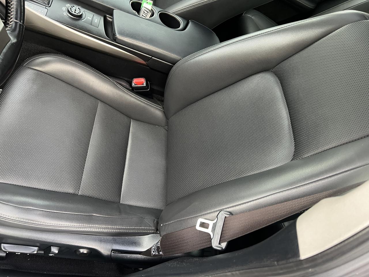 Lexus IS 300 AWD 2016