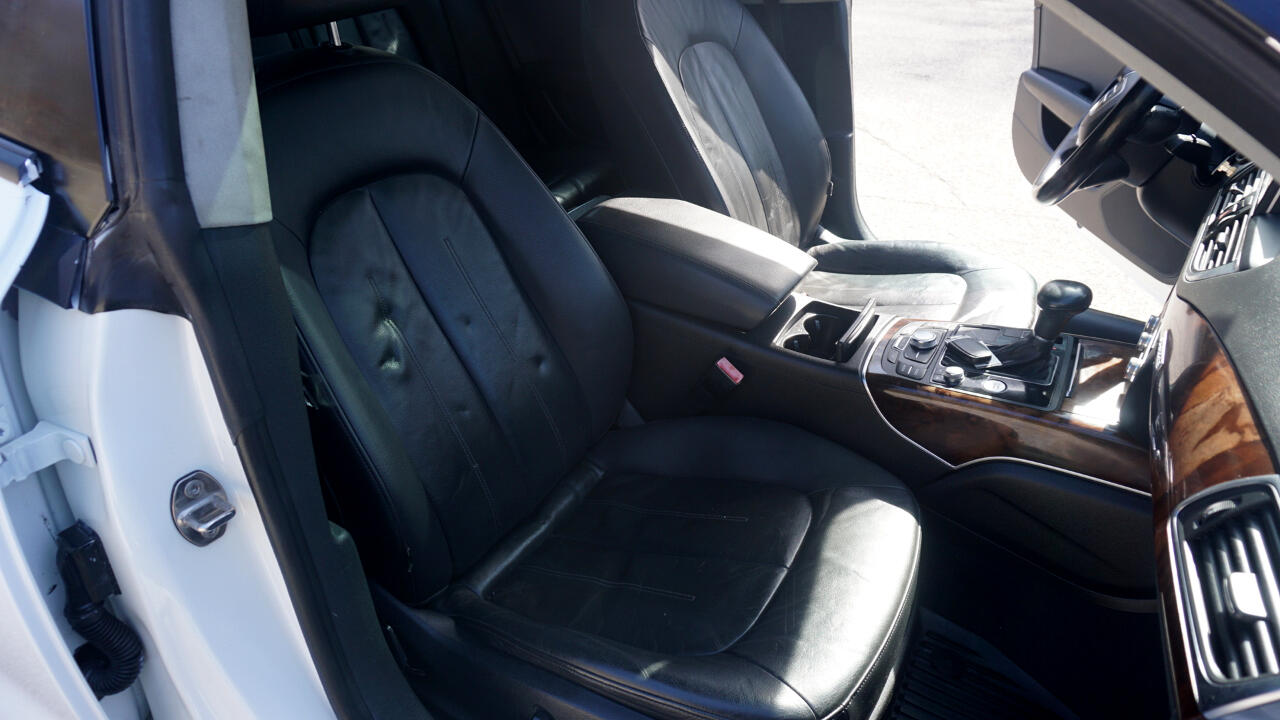 Audi A7 4dr HB quattro 3.0 Premium Plus 2012