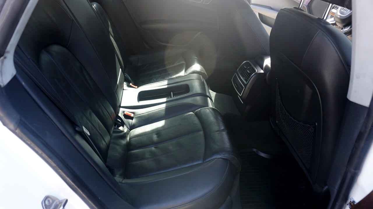 Audi A7 4dr HB quattro 3.0 Premium Plus 2012