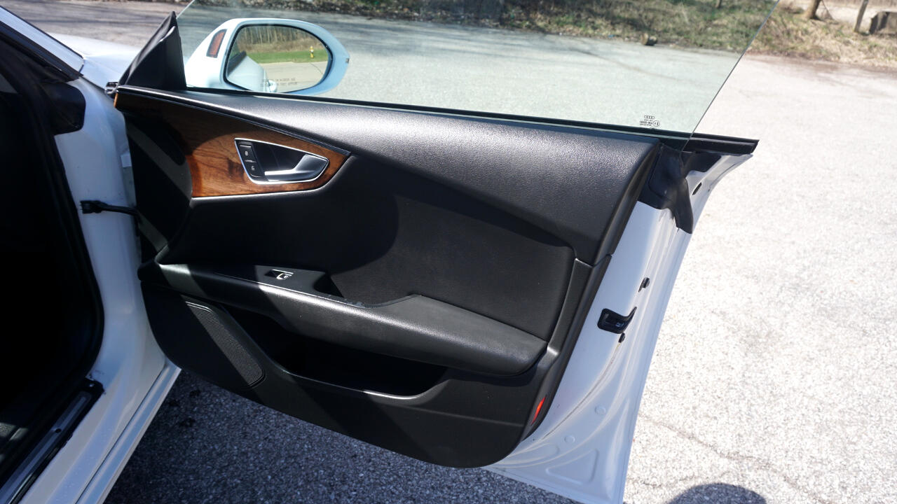 Audi A7 4dr HB quattro 3.0 Premium Plus 2012